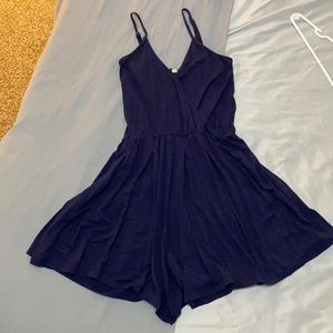 🍎 Women’s Charlotte Russe Navy Jumper ~ size XS 3/25 🍎